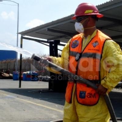 Limpieza con hidrolavado Limpieza con hidrolavado